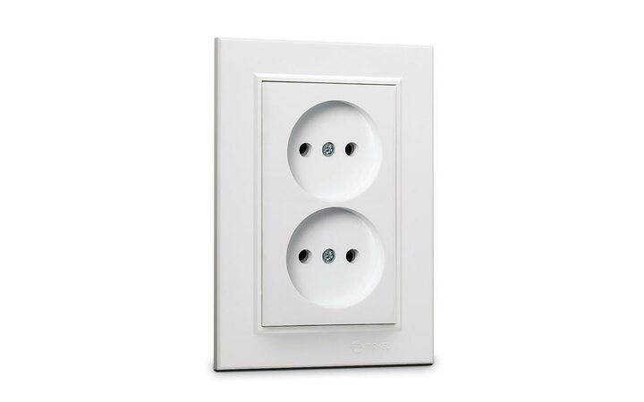 фото - Розетка 2-я б/з СП Karea 16А IP20 бел. Makel 56001017