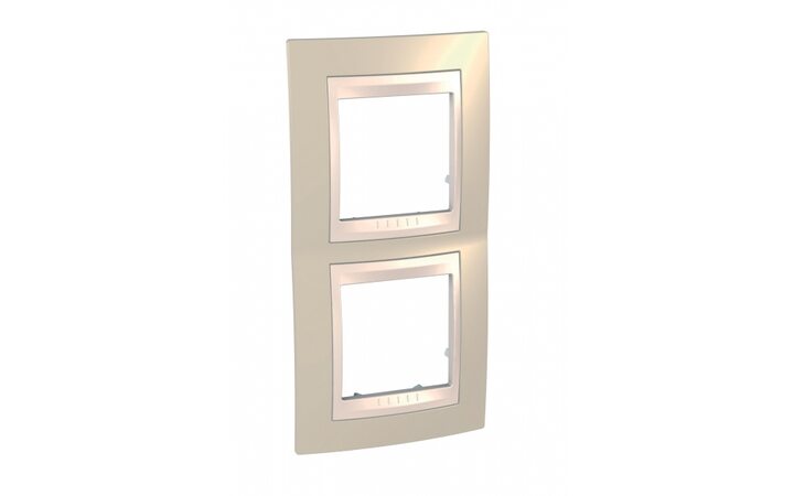 фото - Schneider Electric SE Unica Хамелеон Песчаный/Беж Рамка 2-ая вертик (MGU6.004V.567)