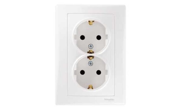 фото - Schneider Electric SE Sedna Бел Розетка 2-я с/з литая (SE SDN3000621)