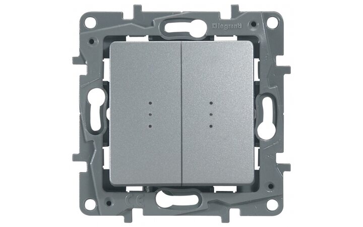 фото - Legrand Etika Алюм Переключатель 2-клавишный с подсветкой, 10А, авт. клем 672416