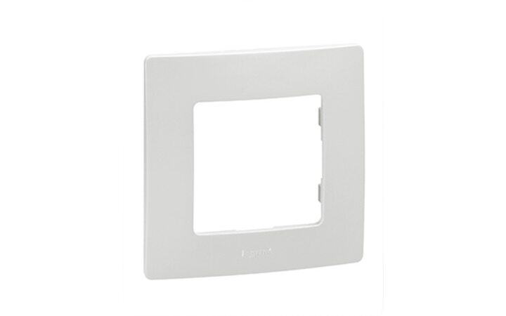 фото - Legrand Etika Бел Рамка 1-ая 672501