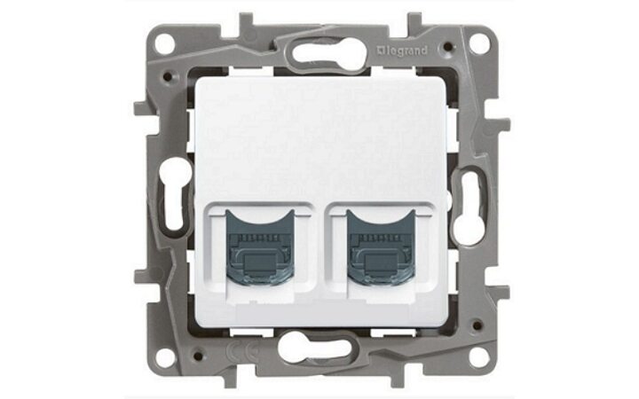 фото - Legrand Etika Бел Розетка комп. (RJ45) двойная 6 кат. UTP 672254