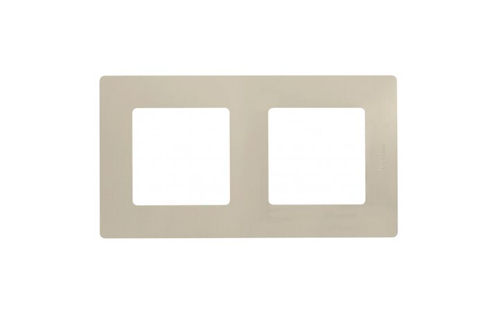 фото - Legrand Etika Крем Рамка 2-ая 672512