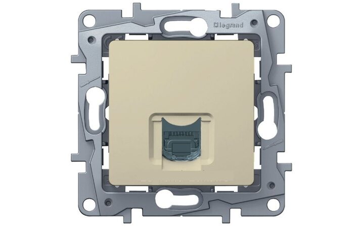 фото - Legrand Etika Крем Розетка комп (RJ45) 5 кат. UTP 672341
