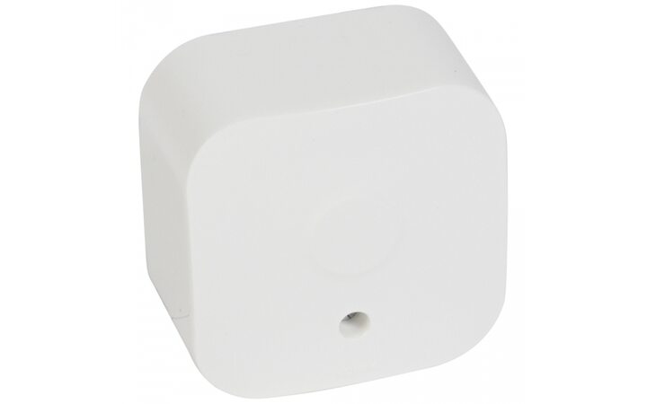 фото - Legrand Quteo Бел Вывод кабеля (782216)