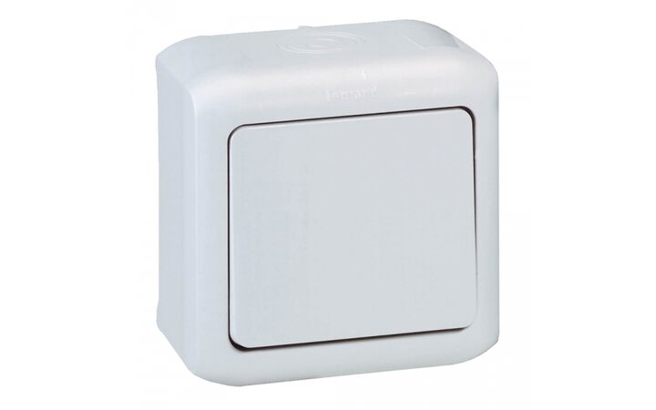 фото - Legrand Quteo Сер Переключатель 1-клавишный IP44 10А (782334)