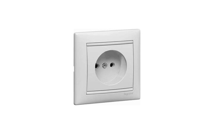 фото - Legrand Valena Бел Розетка 1-ая б/з (774416)