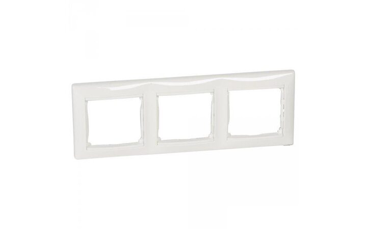 фото - Legrand DIY Valena Бел Рамка 3-ая гориз (694242)