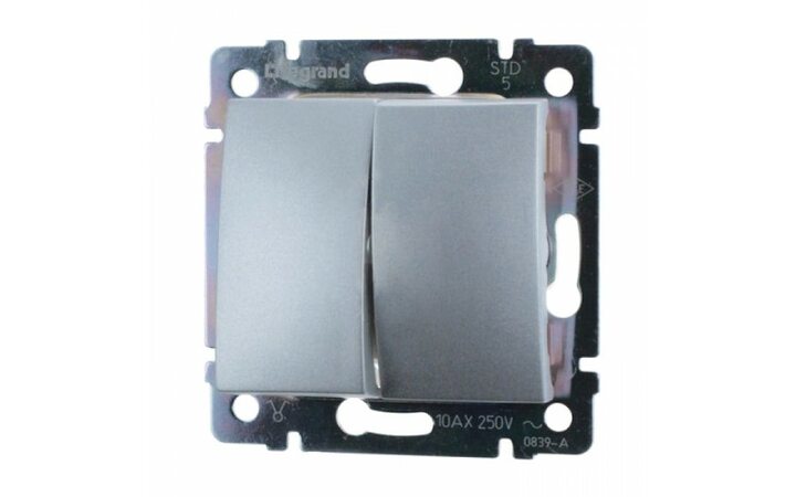 фото - Legrand Valena Алюминий Переключатель 2-х клавишный (770108)