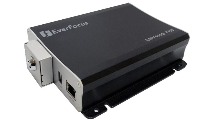 фото - EverFocus EMV-400SFHD(GPS+Wi-Fi+3G)
