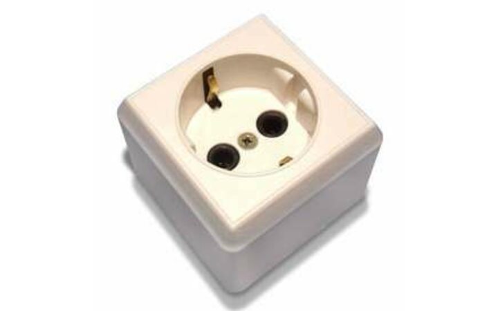 фото - Розетка 1-м ОП 10А IP20 с заземл. бел. БЕЛ. ЦЕРКОВЬ РА10-304