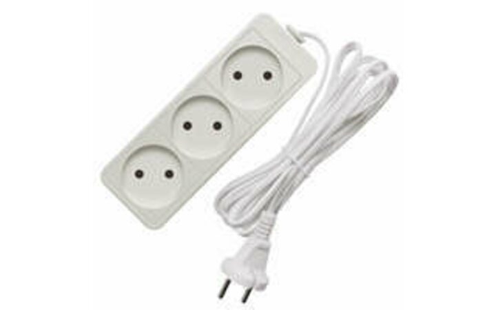 фото - Удлинитель 3х1.5м без заземл. 6А IP20 ШВВП 1.3кВт Союз 481S-0301