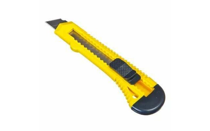 фото - Нож с сегмент. лезвием 18мм пласт. корпус REXANT 12-4903