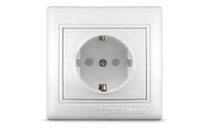 фото - Розетка 1-м СП Севиль 16А IP32 с заземл. защ. шторки бел. UNIVersal С0049
