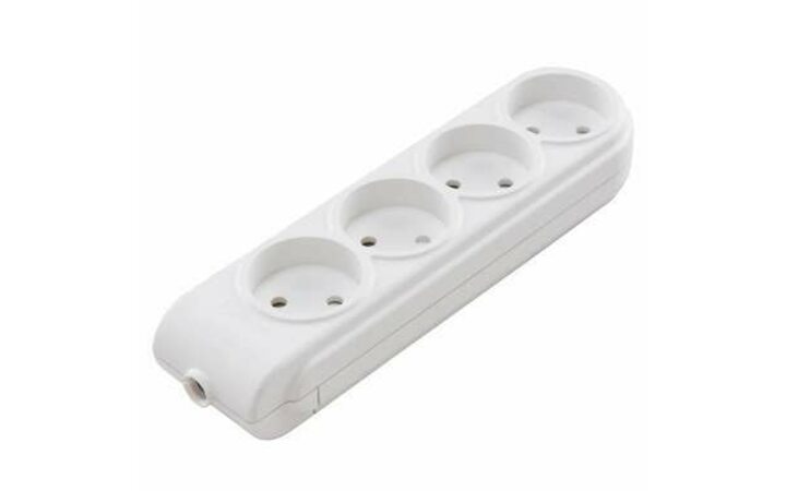 фото - Колодка удлинителя 4-м без заземл. защ. шторки Makel N4010000