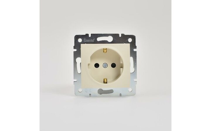 фото - Механизм розетки 1-м СП KARINA защ. шторки с заземл. термопласт крем LEZARD 707-0388-124B