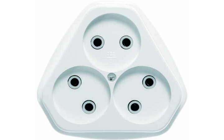 фото - Розетка 3-м СП РС10-394 10А IP20 бел. Кунцево 5928