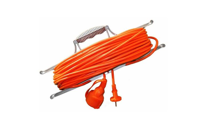 фото - Удлинитель-шнур на рамке 1х50м без заземл. 6А IP44 УШ-6 ПВС 2х0.75 UNIVersal 9632020