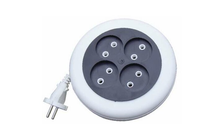 фото - Удлинитель 4х7м без заземл. 6А IP20 У6-002 ШВВП 2х0.75 рулетка UNIVersal 002-7М