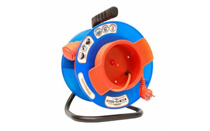 фото - Удлинитель на катушке 1х40м с заземл. 10А IP54 У10-027 термо ПВС 3х1 розетки с защ. крышкой UNIVersal 1678