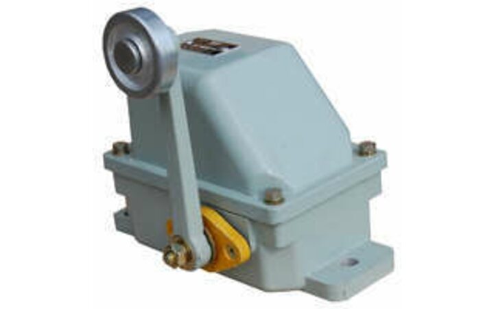 фото - Выключатель конечн. КУ-701 У2 10А IP54 2 эл. цепи рычаг с роликом Электротехник ET003117