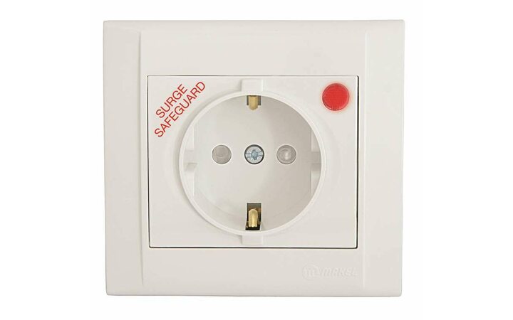 фото - Розетка 1-м СП Defne 16А IP20 с заземл. с сетевым фильтром бел. Makel 42001139