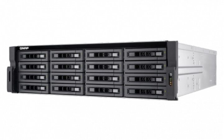 фото - QNAP TVS-EC1680U-SAS-RP-8GE-R2