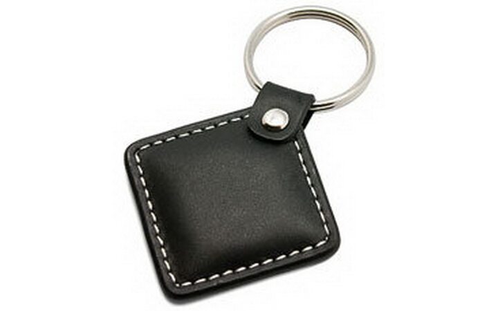 фото - IronLogic IL-07EK в кожаном корпусе, с кольцом