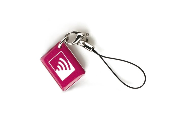 фото - Visonic Жетон (фуксия)